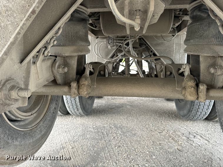 image for item OG9624 1986 CMC end dump trailer