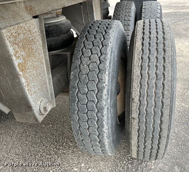 image for item OG9624 1986 CMC end dump trailer