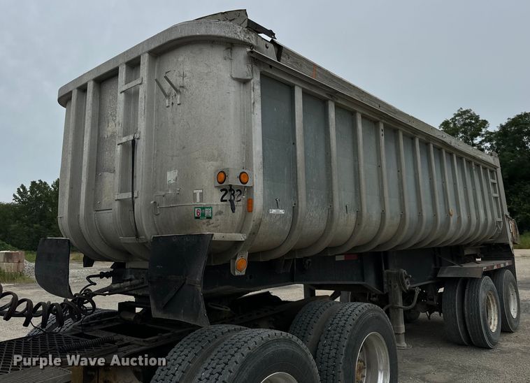 image for item OG9625 1974 Fruehauf ND DA5 24 end dump trailer