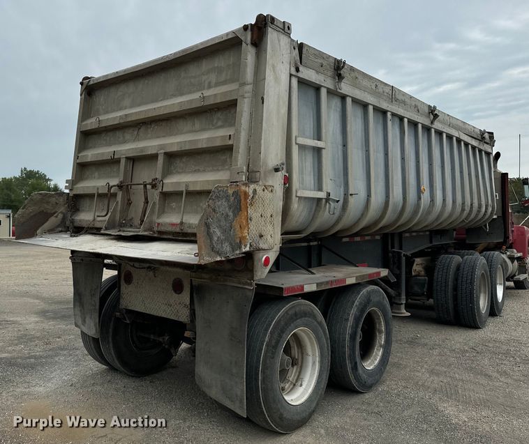 image for item OG9625 1974 Fruehauf ND DA5 24 end dump trailer