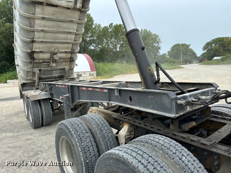 image for item OG9625 1974 Fruehauf ND DA5 24 end dump trailer