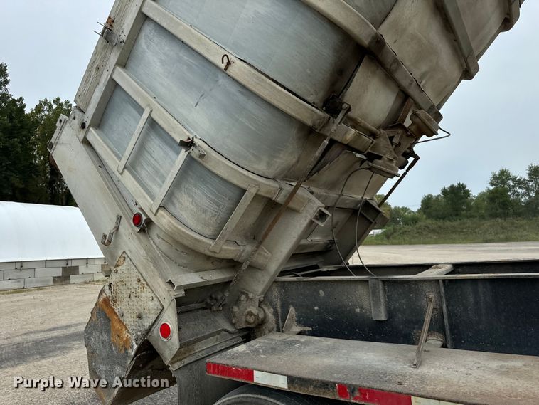 image for item OG9625 1974 Fruehauf ND DA5 24 end dump trailer