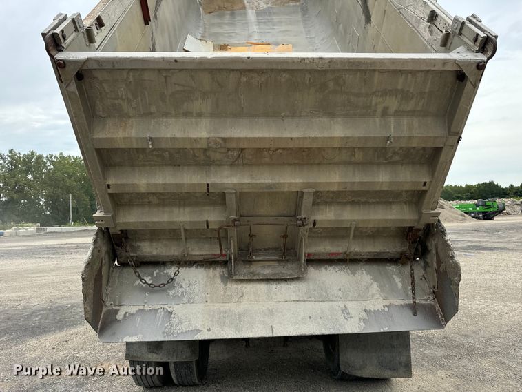 image for item OG9625 1974 Fruehauf ND DA5 24 end dump trailer