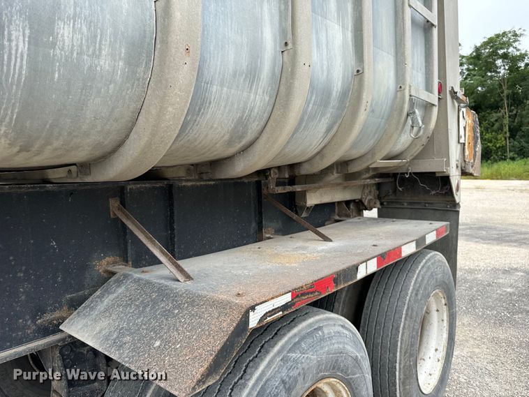 image for item OG9625 1974 Fruehauf ND DA5 24 end dump trailer