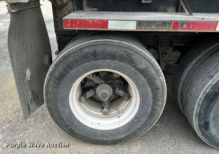 image for item OG9625 1974 Fruehauf ND DA5 24 end dump trailer