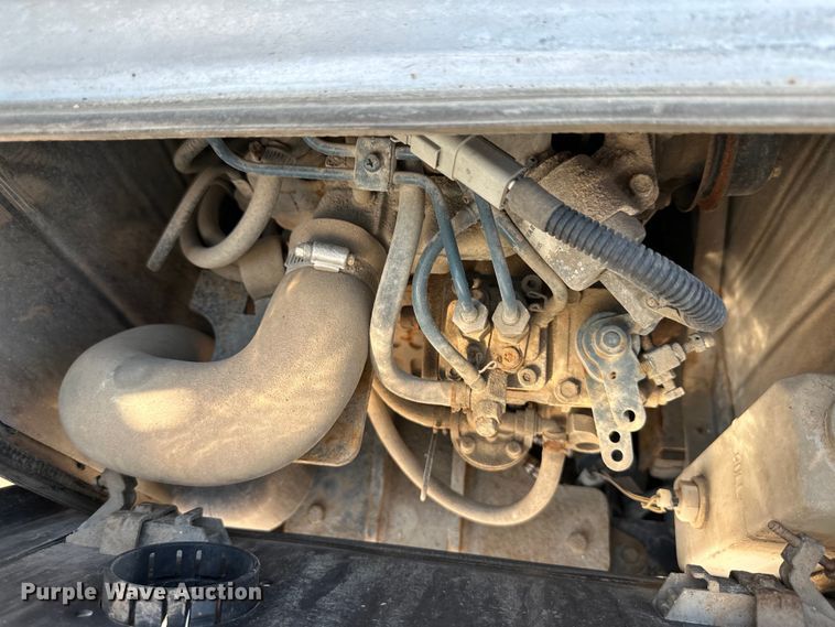 image for item OM9590 2014 Peterbilt 579 semi truck