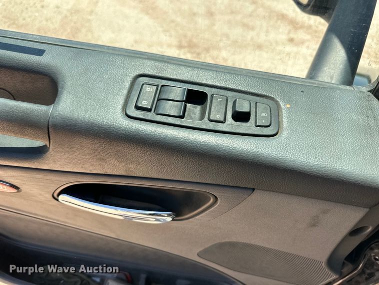 image for item OM9590 2014 Peterbilt 579 semi truck