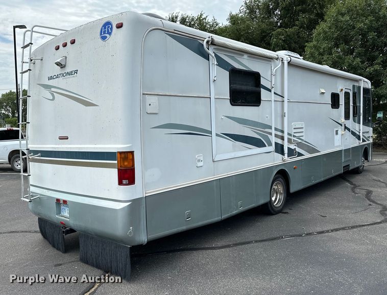 image for item DF8426 2002 Holiday Rambler Vacationer RV
