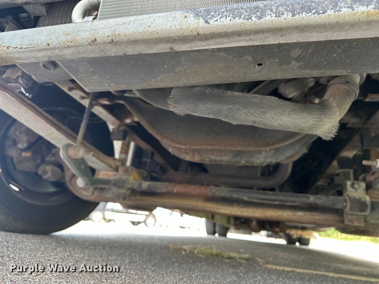 image for item DF8426 2002 Holiday Rambler Vacationer RV