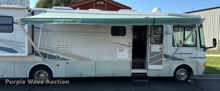 image for item DF8426 2002 Holiday Rambler Vacationer RV