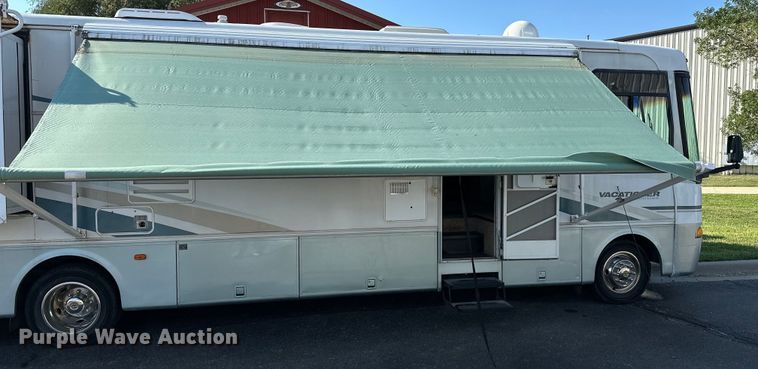 image for item DF8426 2002 Holiday Rambler Vacationer RV