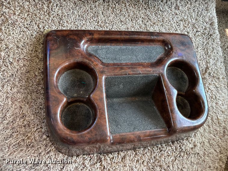 image for item DF8426 2002 Holiday Rambler Vacationer RV