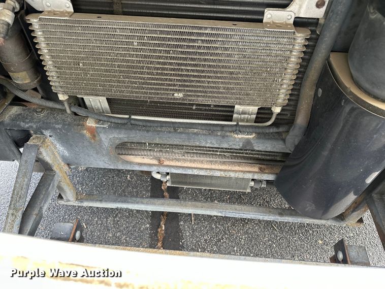 image for item DF8426 2002 Holiday Rambler Vacationer RV