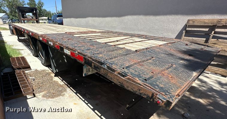 image for item DG4488 2013 Finish Line  Deckover tilt deck equipment trailer