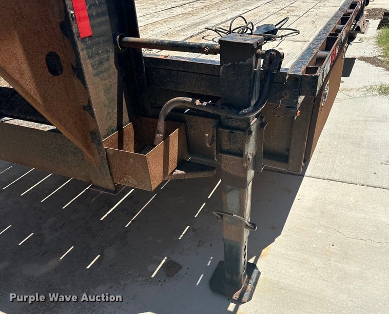 image for item DG4488 2013 Finish Line  Deckover tilt deck equipment trailer