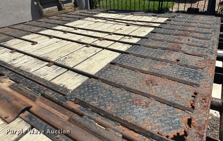 image for item DG4488 2013 Finish Line  Deckover tilt deck equipment trailer