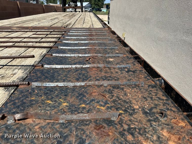 image for item DG4488 2013 Finish Line  Deckover tilt deck equipment trailer