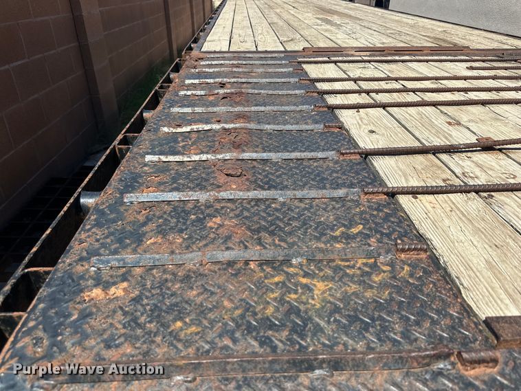 image for item DG4488 2013 Finish Line  Deckover tilt deck equipment trailer