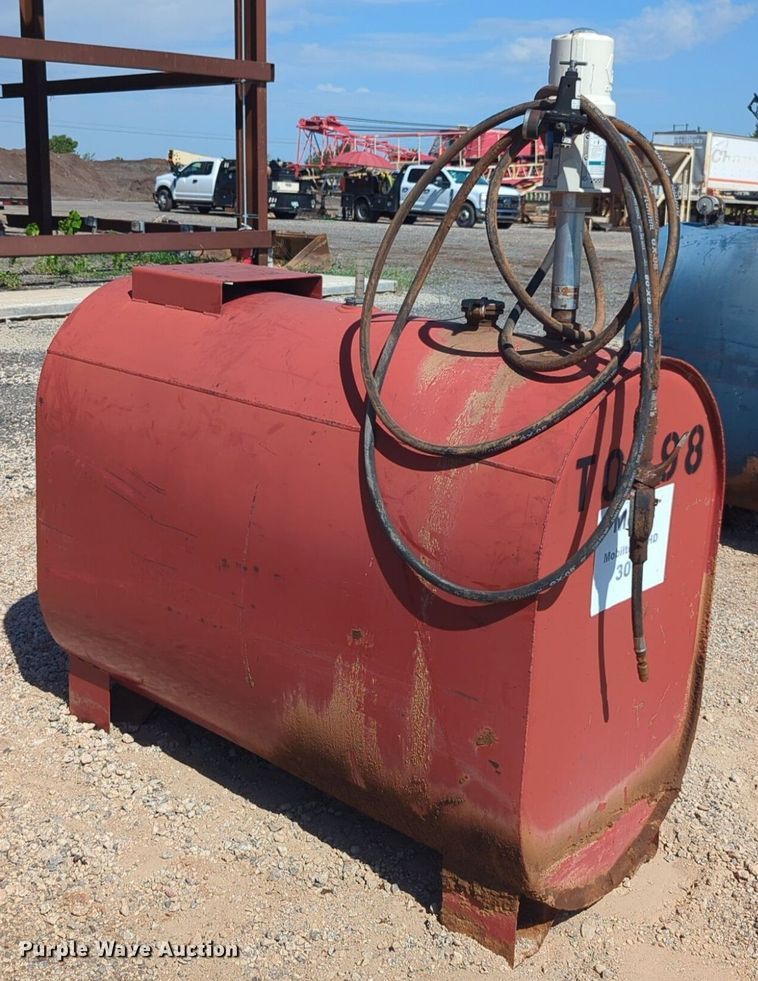 image for item DL1016 Oil tank