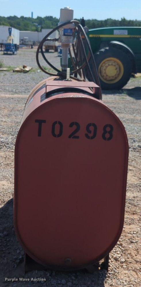 image for item DL1016 Oil tank