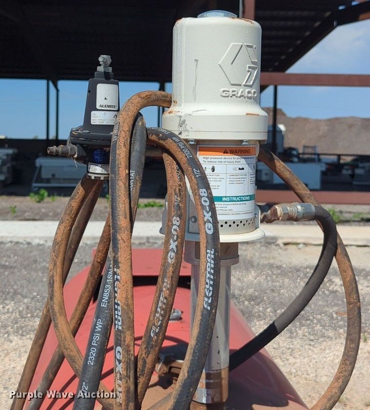 image for item DL1016 Oil tank