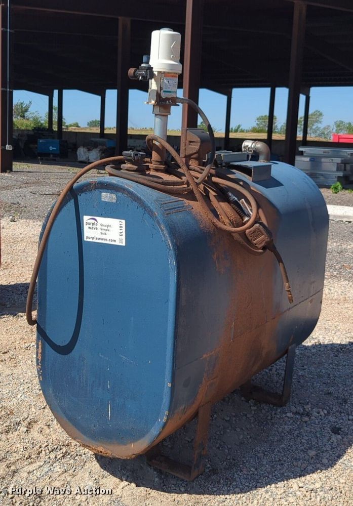 image for item DL1017 Oil tank 