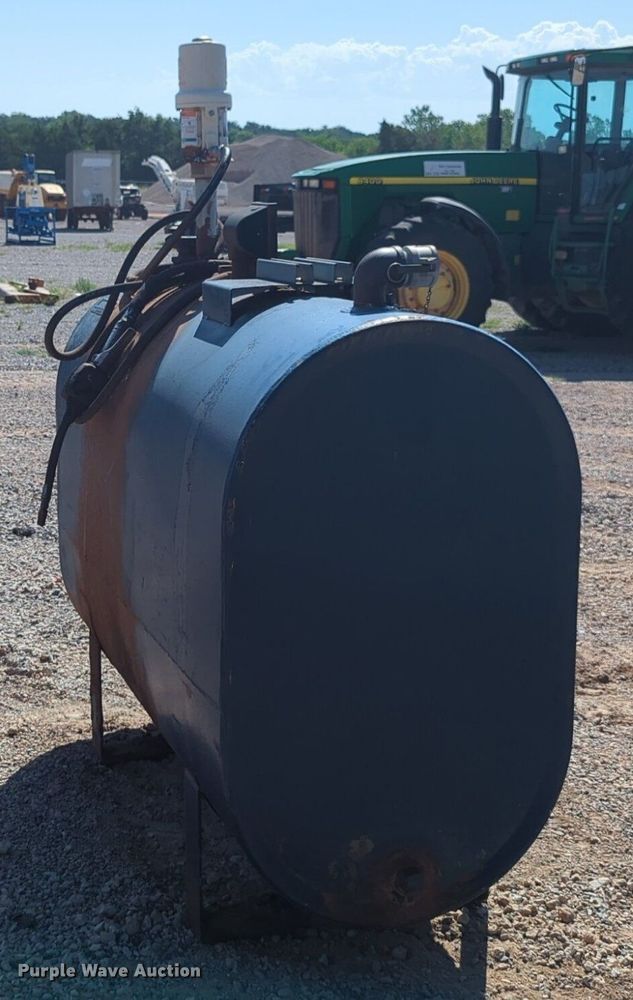 image for item DL1017 Oil tank 