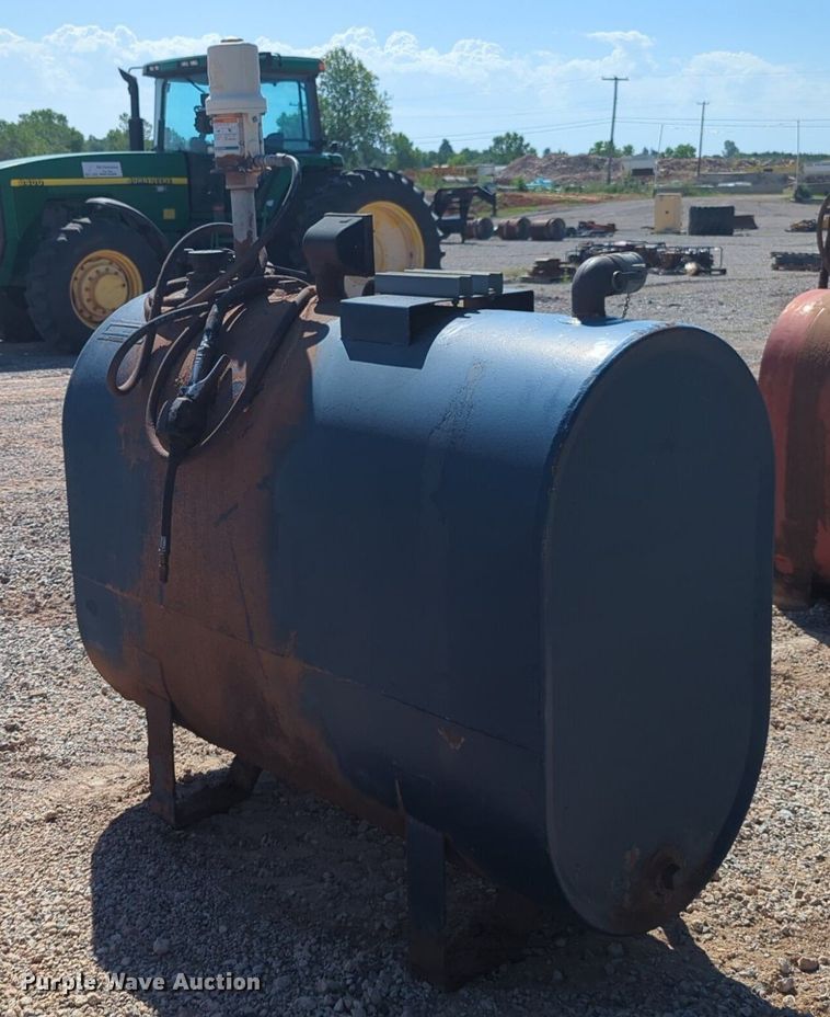 image for item DL1017 Oil tank 