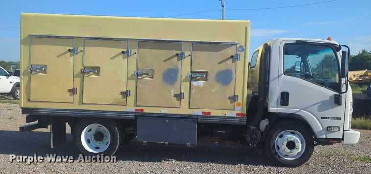 image for item DL1040 2016 Isuzu NPR delivery truck 