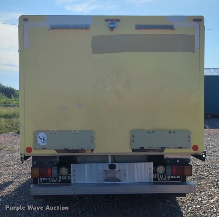 image for item DL1040 2016 Isuzu NPR delivery truck 