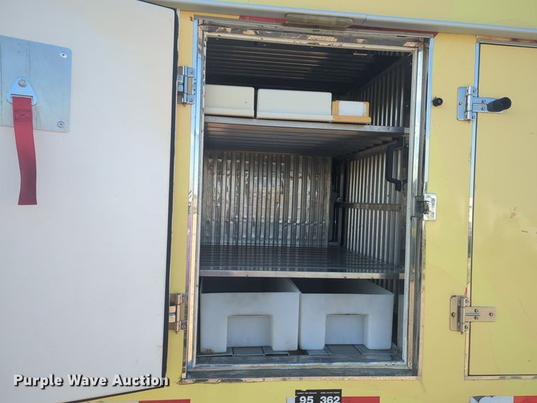 image for item DL1040 2016 Isuzu NPR delivery truck 