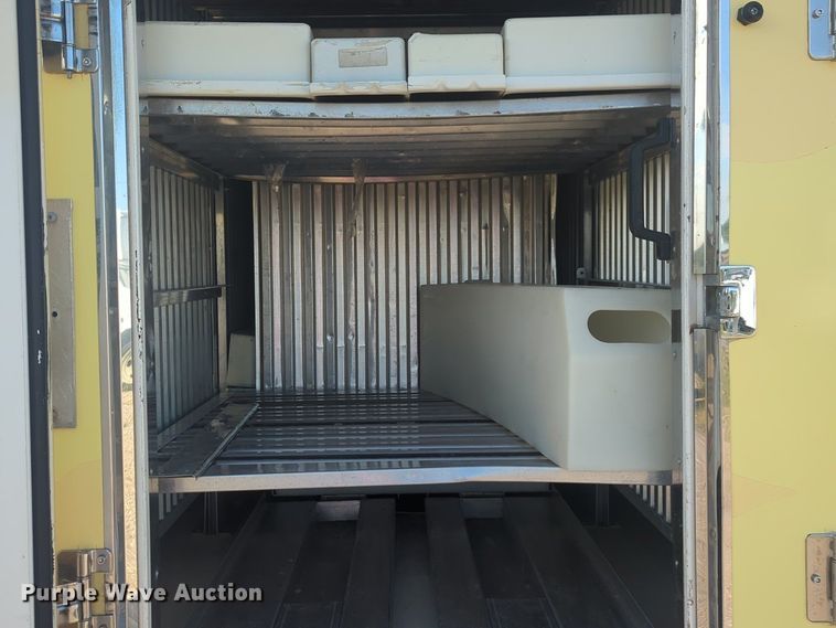 image for item DL1040 2016 Isuzu NPR delivery truck 