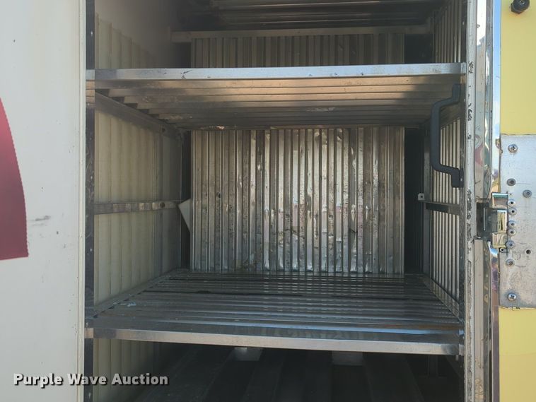 image for item DL1040 2016 Isuzu NPR delivery truck 