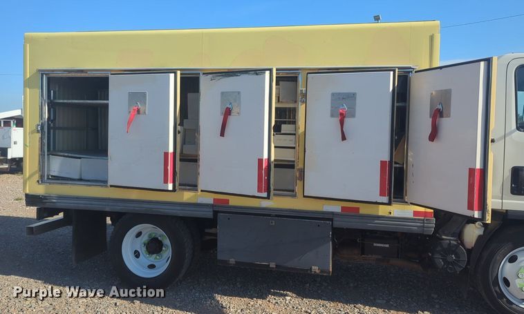 image for item DL1040 2016 Isuzu NPR delivery truck 