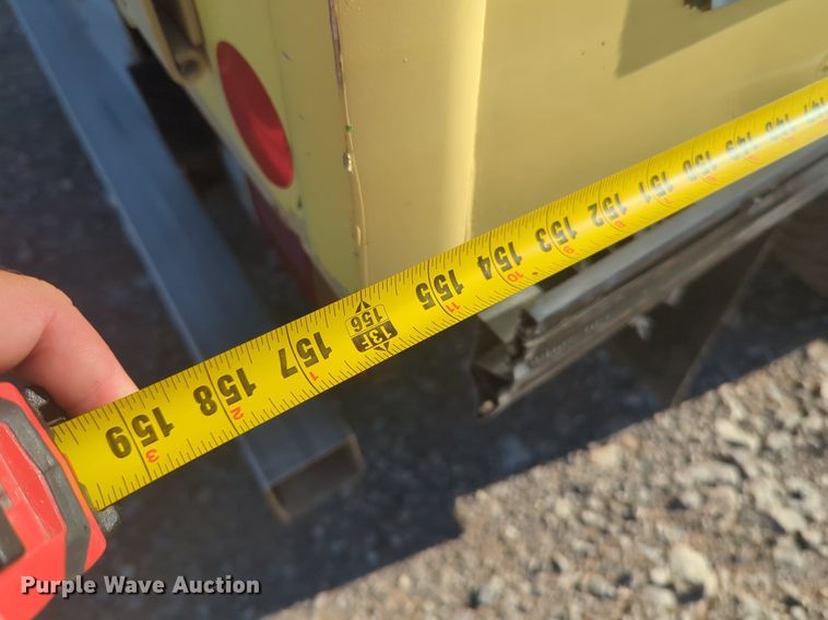 image for item DL1040 2016 Isuzu NPR delivery truck 