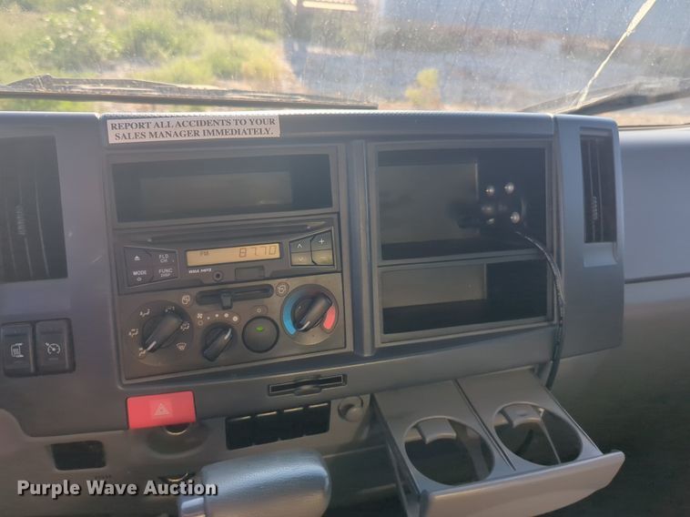 image for item DL1040 2016 Isuzu NPR delivery truck 