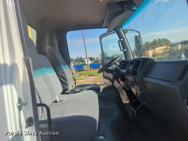 image for item DL1040 2016 Isuzu NPR delivery truck 