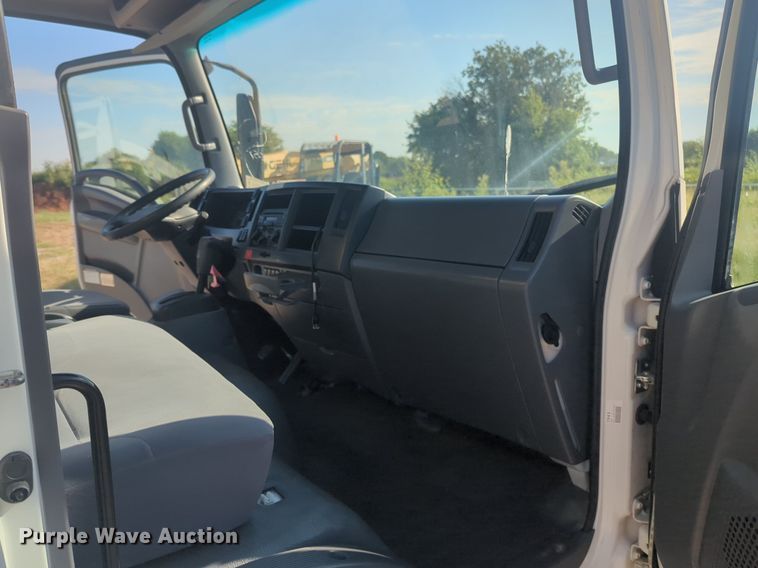 image for item DL1040 2016 Isuzu NPR delivery truck 