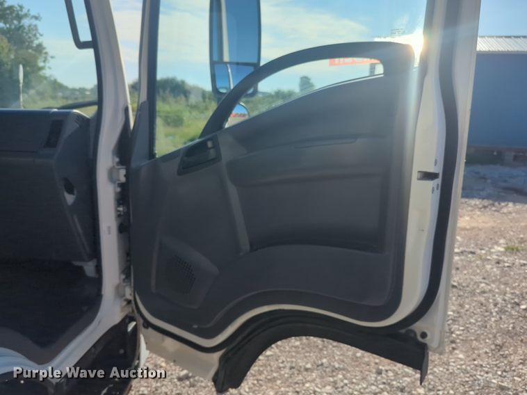 image for item DL1040 2016 Isuzu NPR delivery truck 