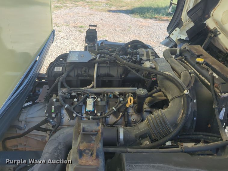 image for item DL1040 2016 Isuzu NPR delivery truck 