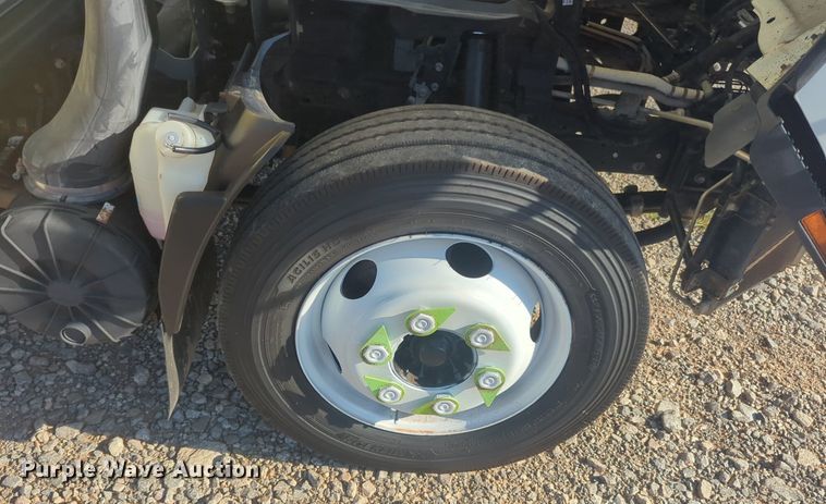 image for item DL1040 2016 Isuzu NPR delivery truck 