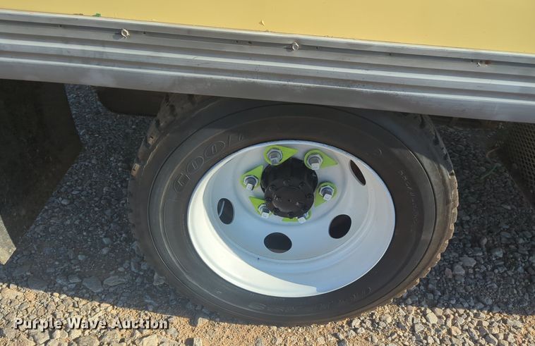 image for item DL1040 2016 Isuzu NPR delivery truck 