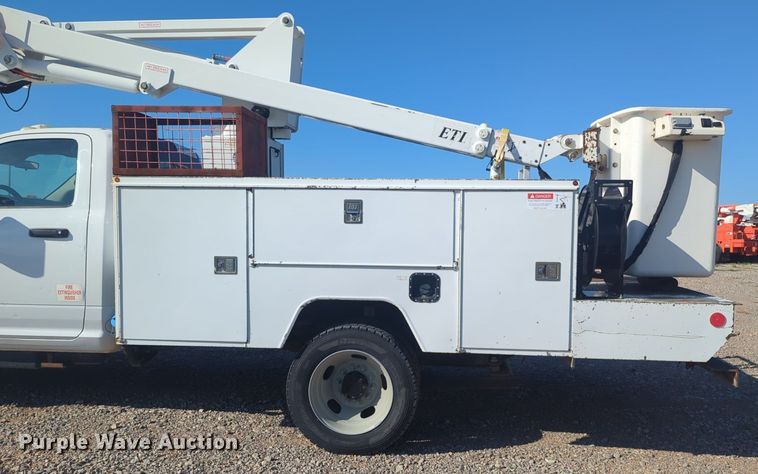 image for item DL1041 2012 Dodge Ram 4500HD bucket truck