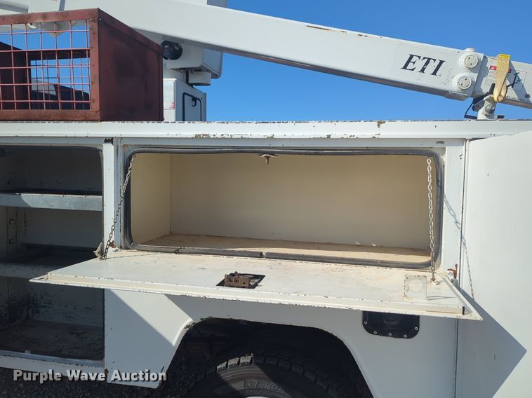 image for item DL1041 2012 Dodge Ram 4500HD bucket truck