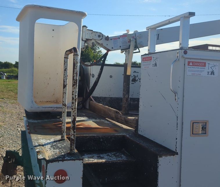 image for item DL1041 2012 Dodge Ram 4500HD bucket truck