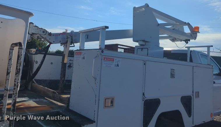 image for item DL1041 2012 Dodge Ram 4500HD bucket truck