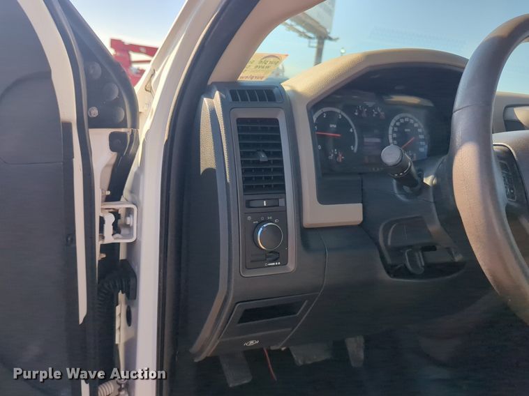 image for item DL1041 2012 Dodge Ram 4500HD bucket truck