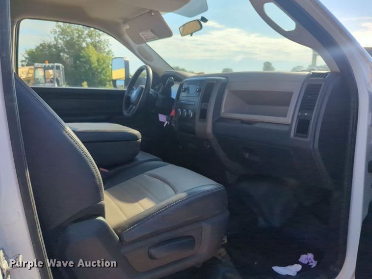 image for item DL1041 2012 Dodge Ram 4500HD bucket truck