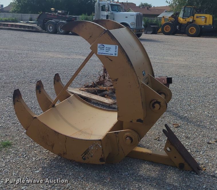 image for item DL1042 Bodine G210 excavator grapple 