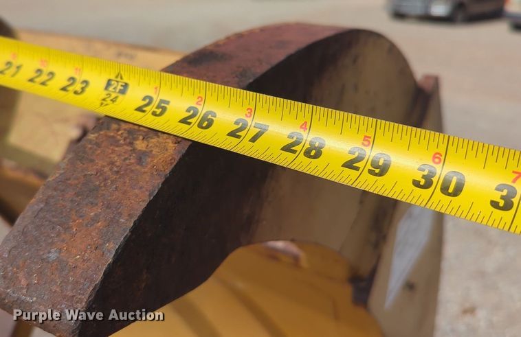 image for item DL1042 Bodine G210 excavator grapple 